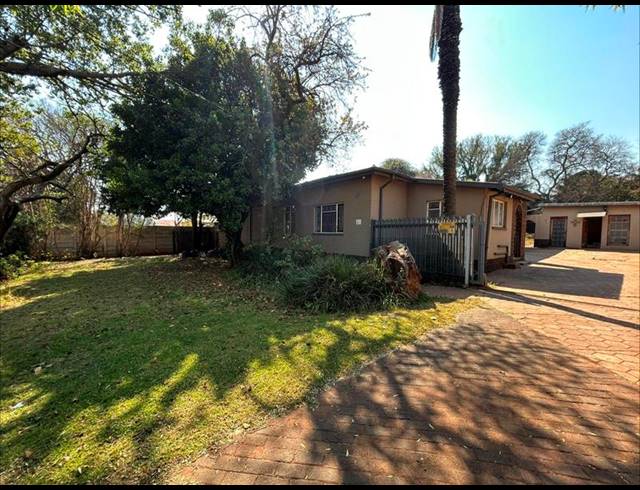 4 BEDROOM PROPERTY TO RENT IN LYTTELTON